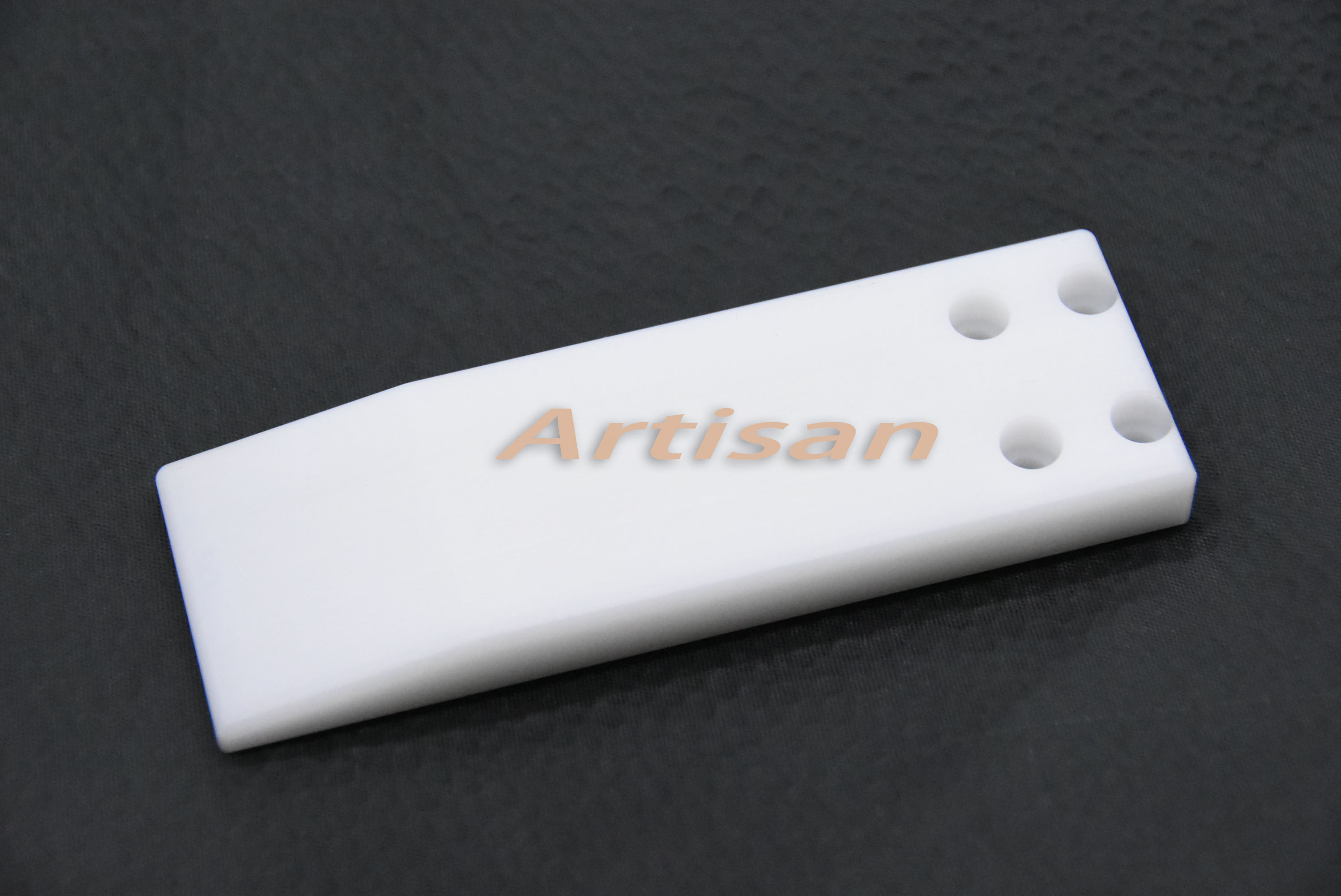 <strong>醫(yī)療類精密件加工：電池間距調節(jié)塊2</strong>